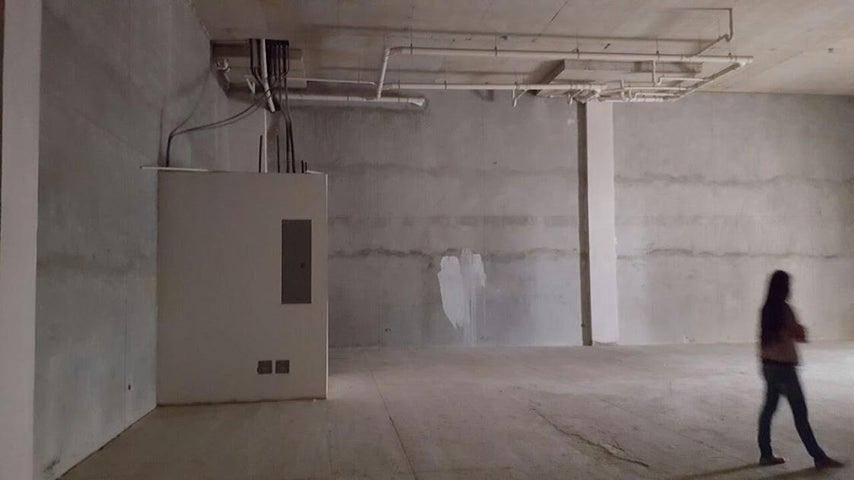 Commercial Property - Local Comercial en el C.C. Perfecto